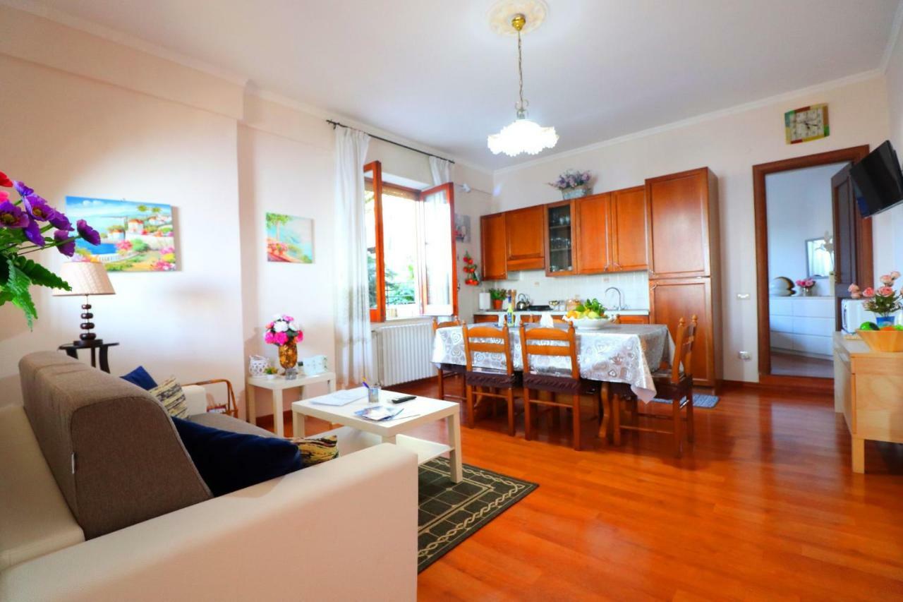 La Rosa Del Sud - De Vivo Realty Sorrento Διαμέρισμα Εξωτερικό φωτογραφία